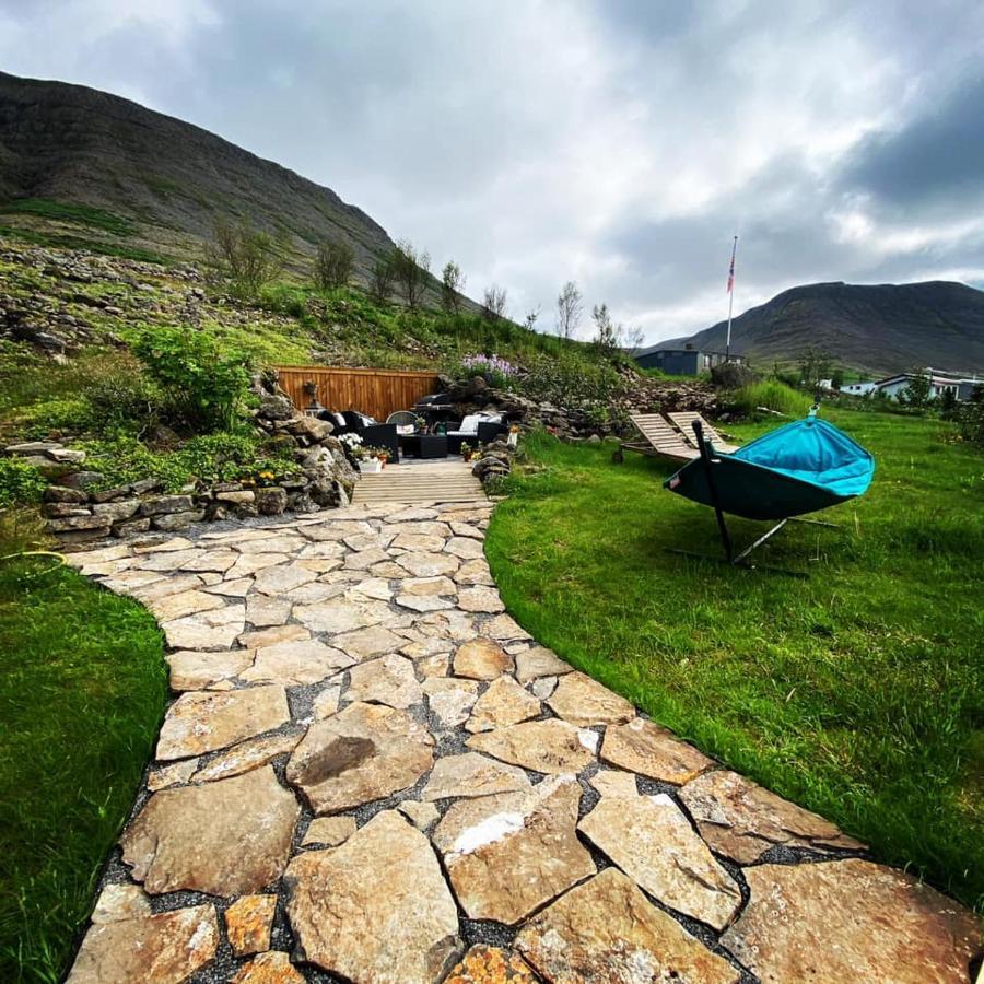 Guesthouse Stekkaból Patreksfjordur Exterior foto